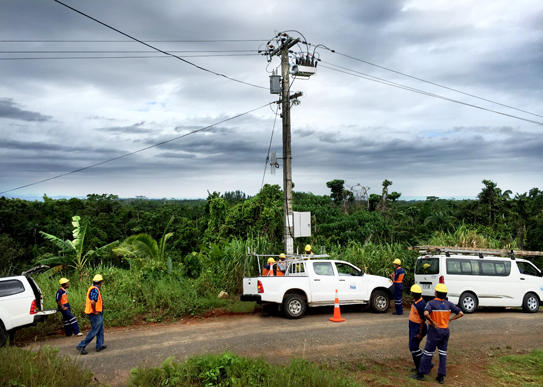 NOJA Power OSM Recloser Installation outside Suva on Viti Levu, Fiji