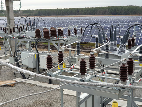 NOJA Power OSM Reclosers used for Grid Scale Solar Generation Connection
